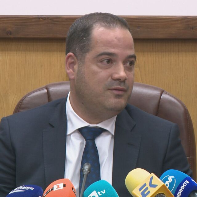  Калин Стоянов: Последното публично минаване на Брендо през български граничен пункт е през 2013 година 