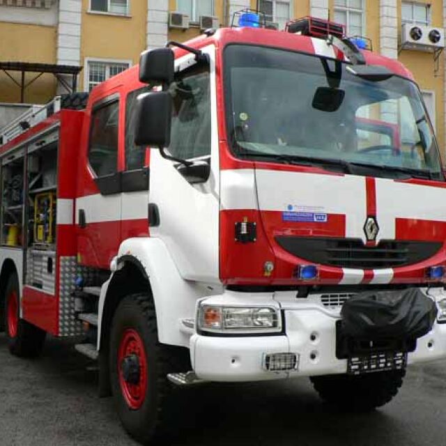 Пожар затвори обходния маршрут на АМ „Тракия“ край Стара Загора