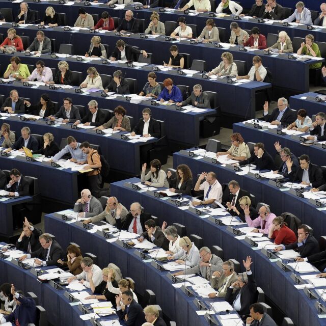 Обрат: ЕНП води на ПЕС за европарламента