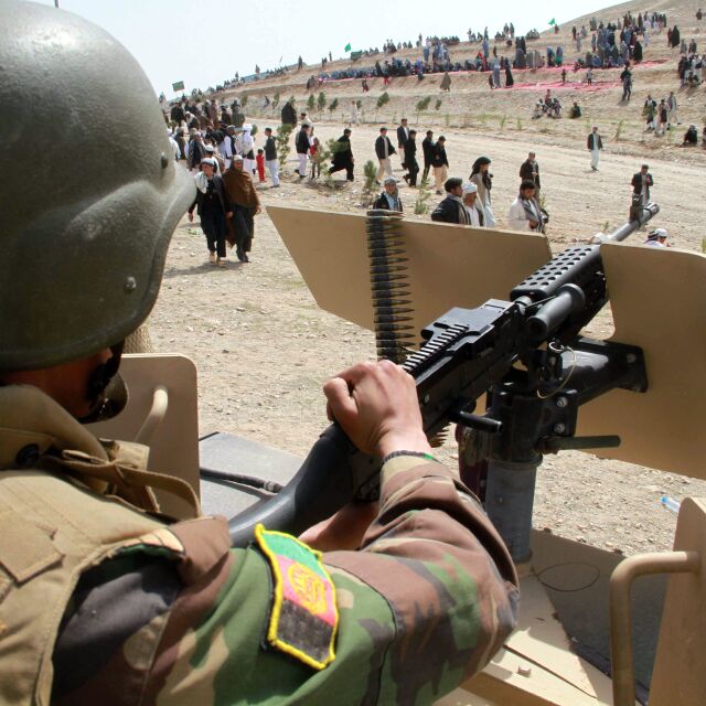 България разширява контингента си в Афганистан