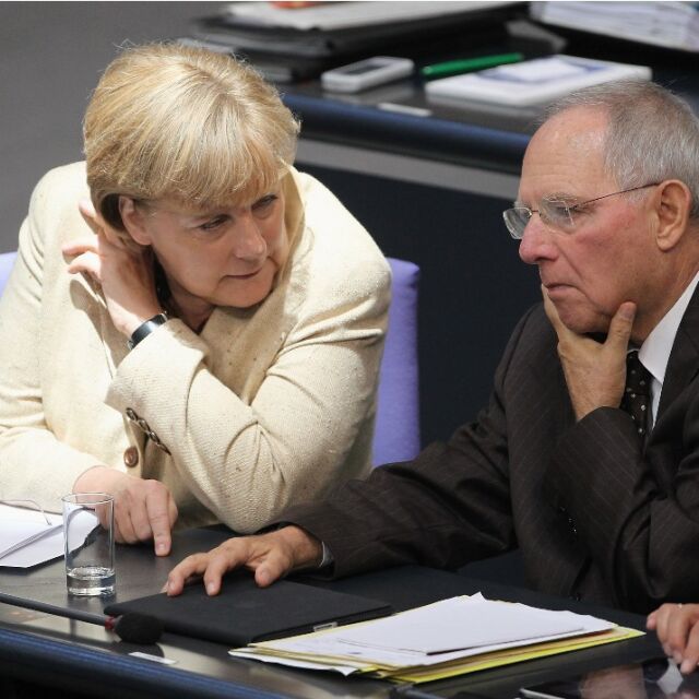 Меркел предлага своя министър на финансите за шеф на Еврогрупата