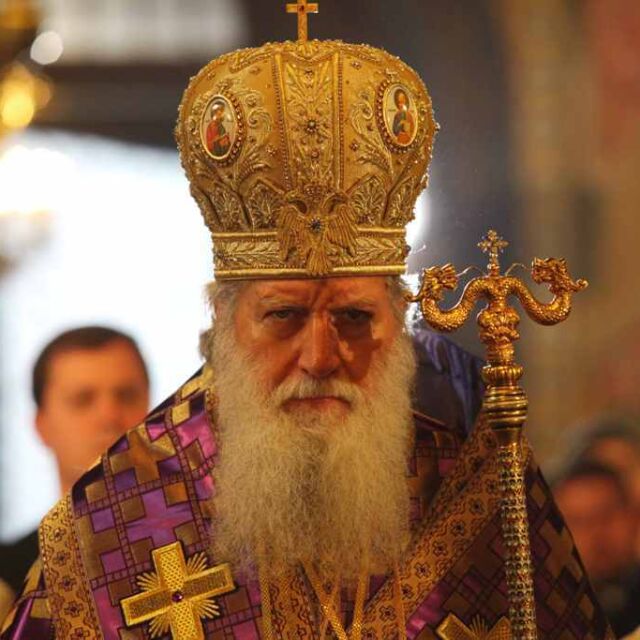 Патриарх Неофит изпрати поздравителен адрес до Чарлз III