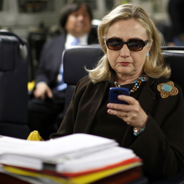 Клинтън използвала личния си мейл за кореспонденция, докато била държавен секретар