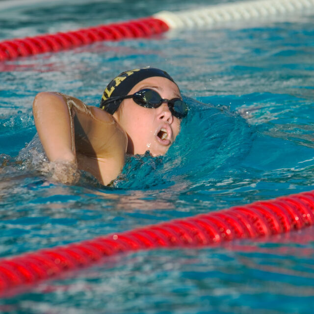 Плуването - спорт за здраве 