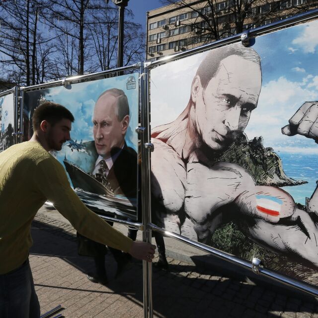 1 година откакто Крим каза "да" на Русия (СНИМКИ)