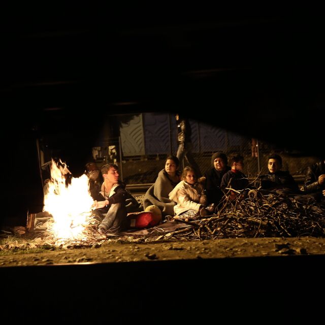 Бежанка направила опит да се самозапали на гръцко-македонската граница
