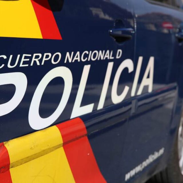 Испанските сили на реда заловиха подводница с 2 тона кокаин