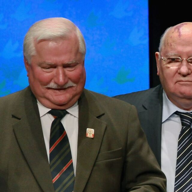 Горбачов, Валенса и краят на свободата