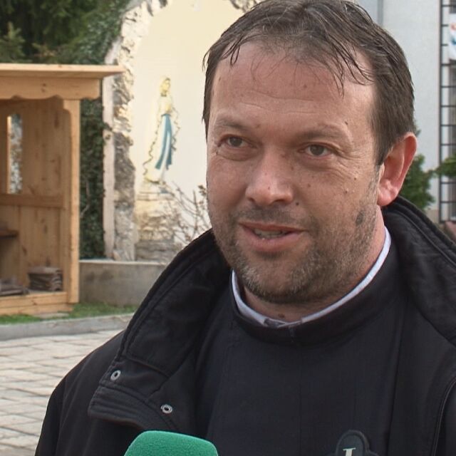 Отец Паоло Кортези: Тръгвам си от България с вдигната глава, с чест, невинен
