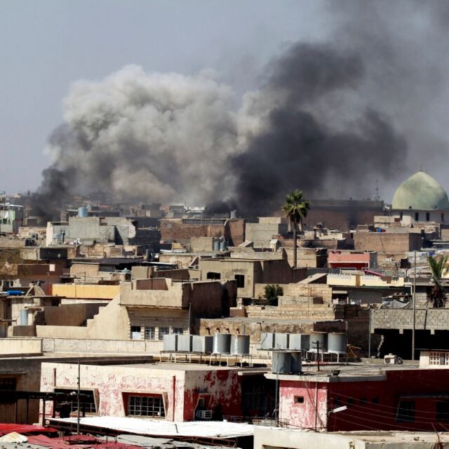 Иракските сили спряха настъплението в Мосул заради големия брой цивилни жертви