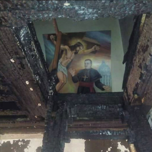 Образувано е досъдебно производство за пожара в католическата църква в Белене