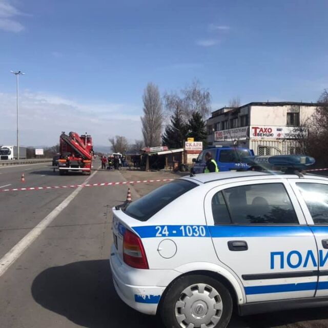 Двама души загинаха при тежка катастрофа на „Околовръстен път” в София (СНИМКИ)