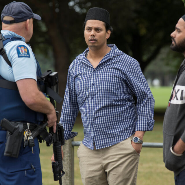 49 убити и десетки ранени при масовата стрелба в Нова Зеландия