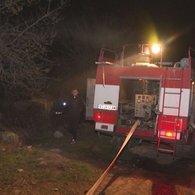 Пожар изпепели стопанска постройка край Горна Оряховица