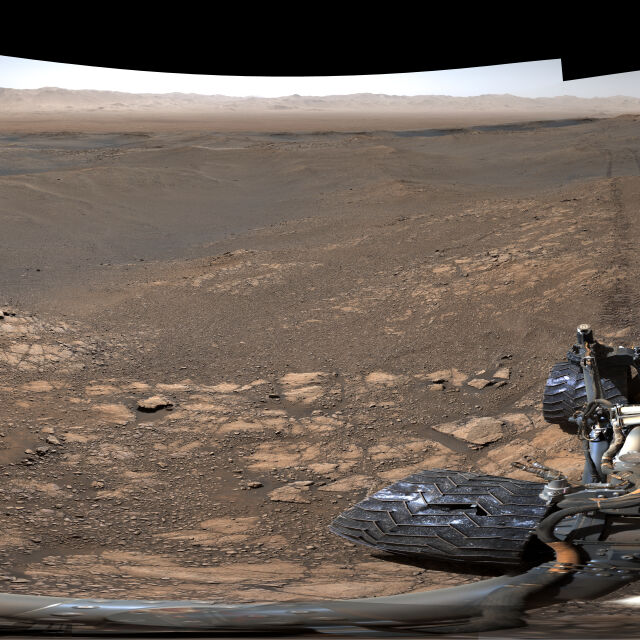 Марс в детайли: „Кюриосити” засне най-подробната панорама на Червената планета 