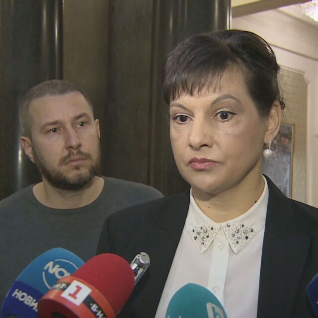 Даниела Дариткова за барикадиралите се медицински сестри: Това беше целенасочена провокация