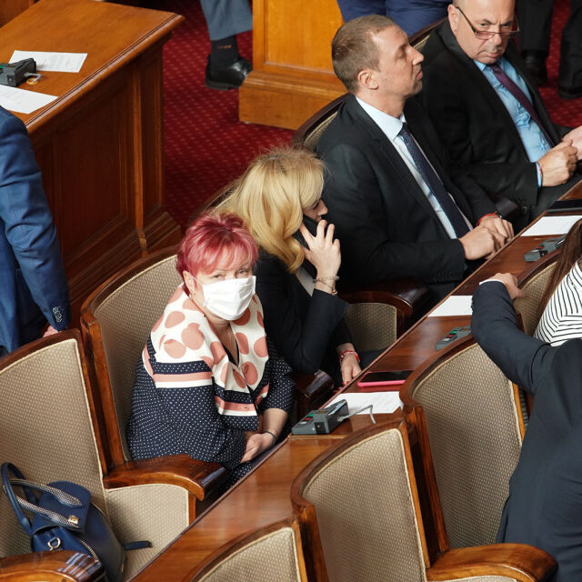На първо четене: Депутатите приеха Закона за извънредното положение