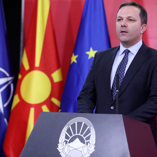 Служебният премиер на С. Македония иска извънредно положение заради COVID-19