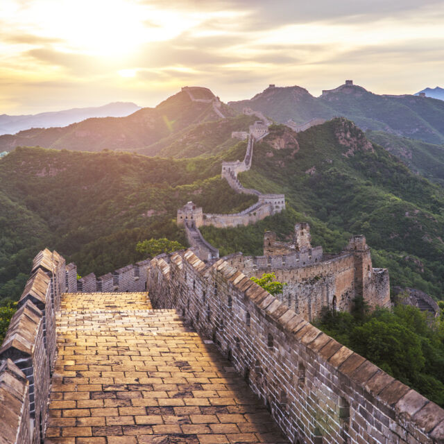 Великата китайска стена отново приема посетители