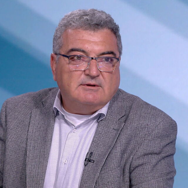 Д-р Данчо Пенчев: В България няма нежелани реакции от проверяваната партида на „АстраЗенека“