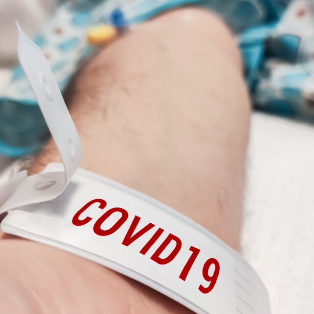 Над 6000 от заразените с COVID-19 са в болници