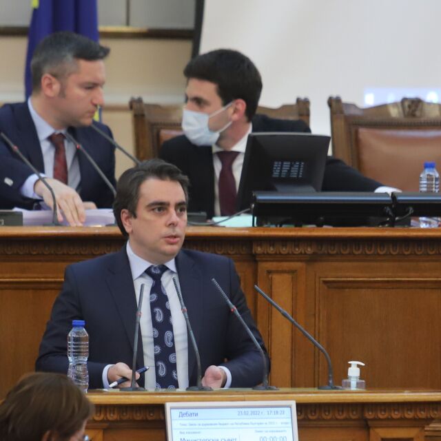 Василев: Ако беше приет предишният вариант на Плана за възстановяване, щяхме да имаме парогазова централа