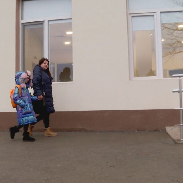 Деца бежанци от Украйна вече ходят на училище 