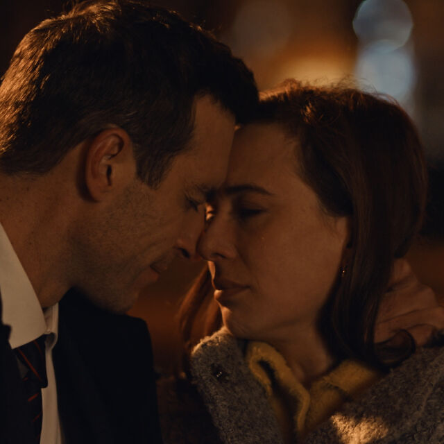 Първа целувка между героите на Руши Видинлиев и Весела Бабинова в "Мен не ме мислете"