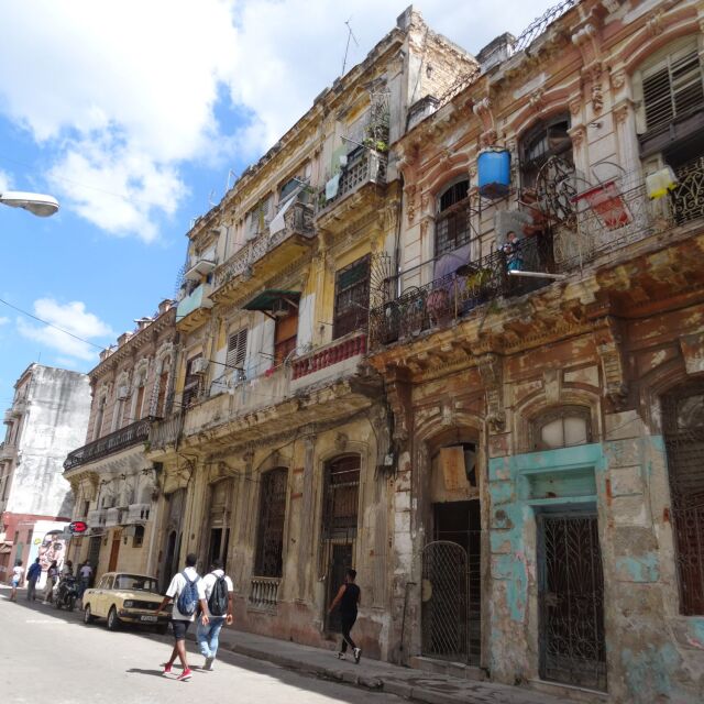 Какво се случва с делото за кубинския дълг от ерата на Кастро?