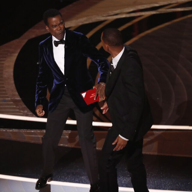 Уил Смит зашлеви колегата си Крис Рок на наградите "Оскар" (ВИДЕО)
