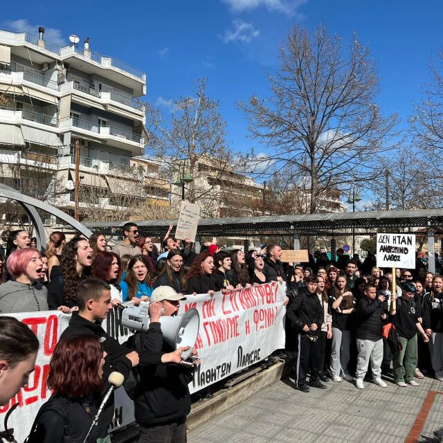 След влаковата катастрофа: Продължават стачките на жп служители в Гърция