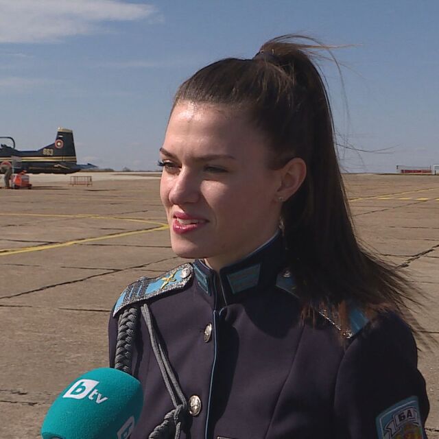 „За мен пагонът е чест“: Срещаме ви със сержант Бодурова – бъдещ ръководител на военни полети