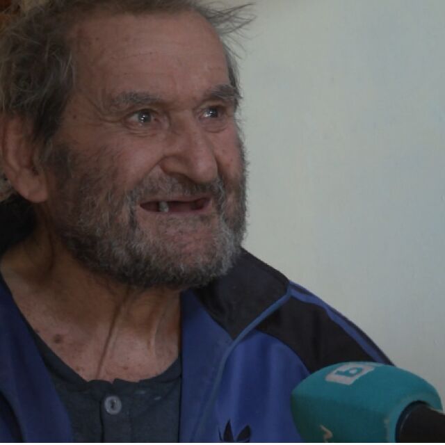 "Ще им отрежа главите": 92-годишният без книжка пак е хванат зад волана