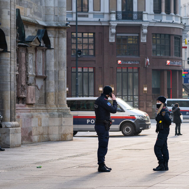 Широкомащабна полицейска акция във Виена, има повишена опасност от ислямистка атака