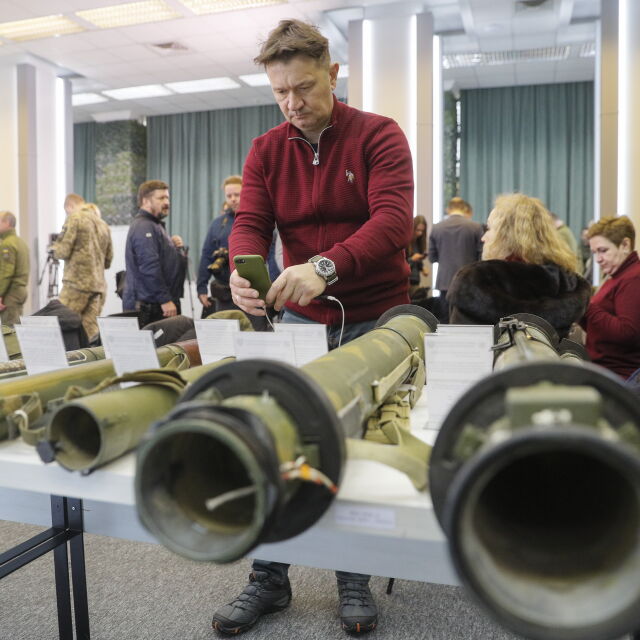 ЕС ще изпрати 1 милион снаряда за Украйна