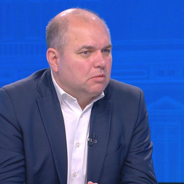 Владислав Панев: Обещаваме, че няма да има данък свръхпечалби