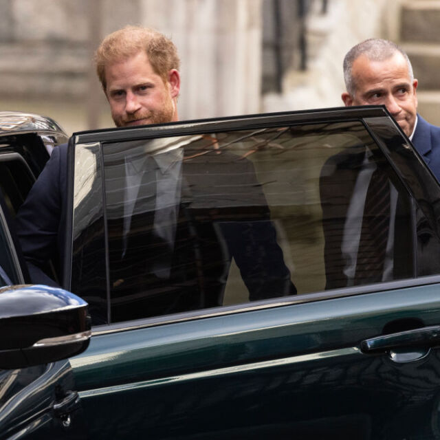 Принц Хари е в Англия заради съдебно дело, но няма да се види с брат си и баща си