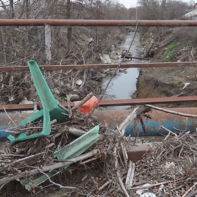 Половин година след потопа в Царево: Липсва експертиза за състоянието на рухналия мост