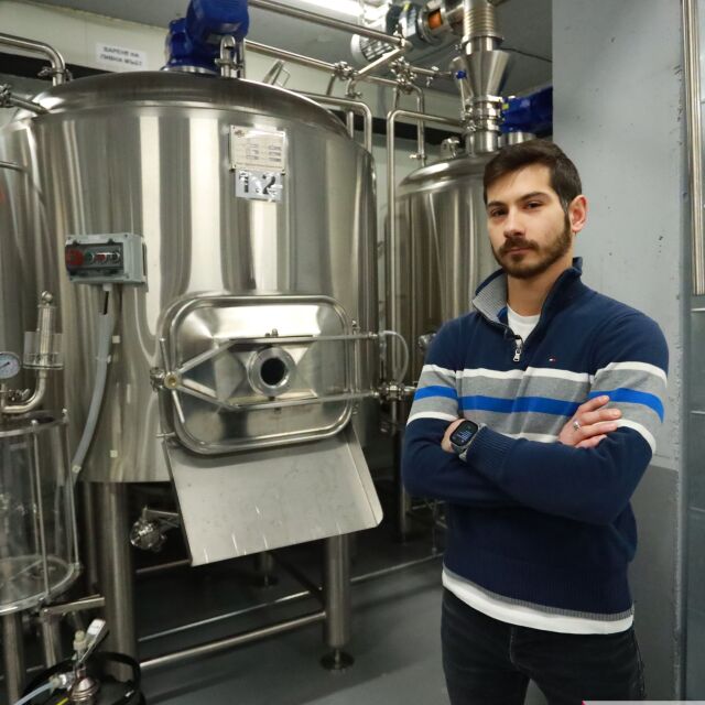 Итай Дяков: Историята на един филммейкър, който избра да прави крафт бира в България (ВИДЕО)
