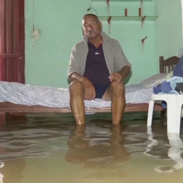  Проливни дъждове предизвикаха наводнения в Аржентина, един човек е умрял (ВИДЕО) 