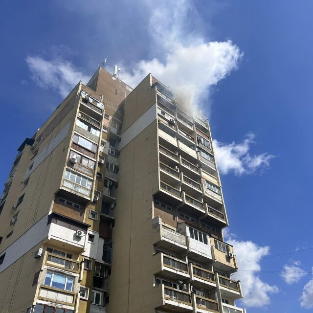 Пожар в апартамент в столичния кв. „Дружба“, евакуираха жена с две деца