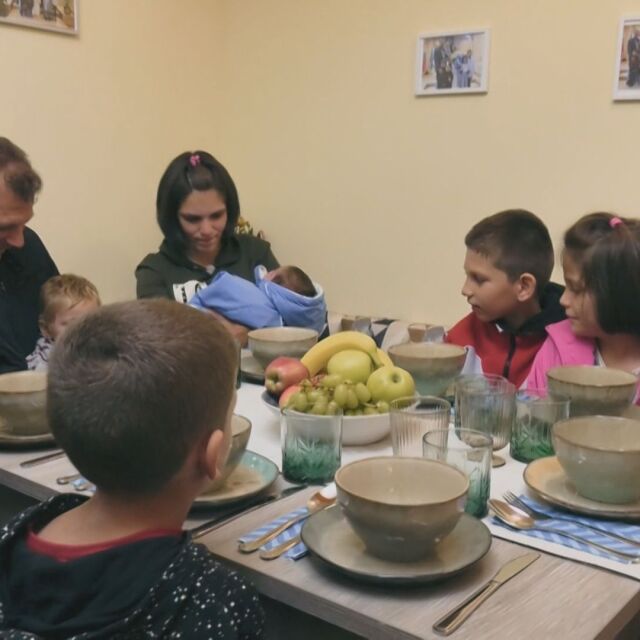 „Бригада нов дом“: Кой помага на семейство с шест деца?