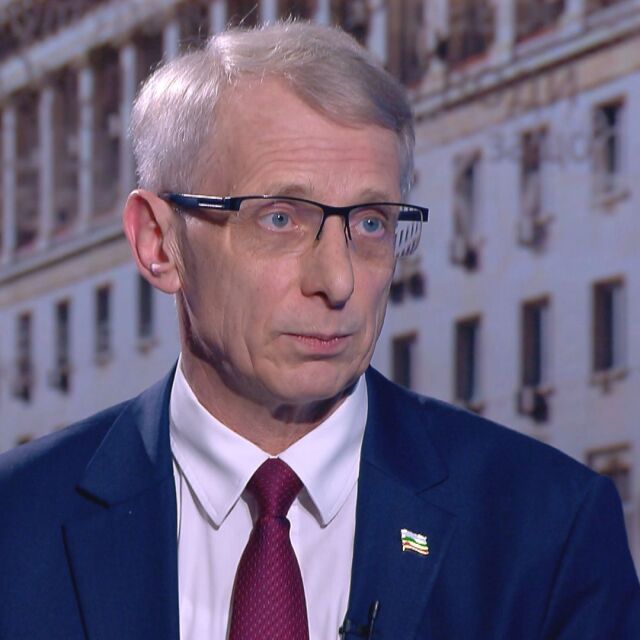Денков: Изглеждаше, че министър Стоянов прикрива връзки между "Осемте джуджета", Нотариуса и МВР