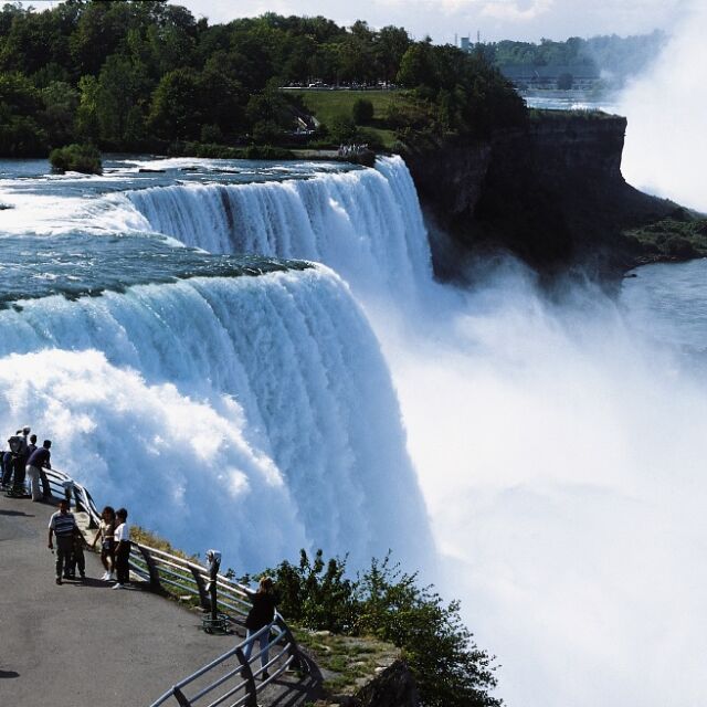 Истории зад датата: 29 март 1848 г. – Ниагарският водопад пресъхва