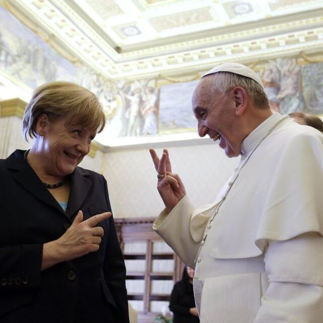 Меркел и папа Франциск обсъдиха проблемите на вярата и пазарите