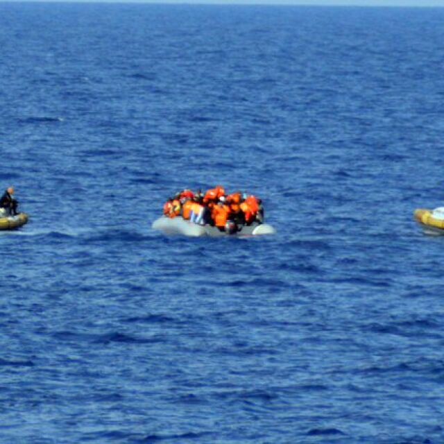 Още един кораб с имигранти потъна в Средиземно море, над 20 са загинали 