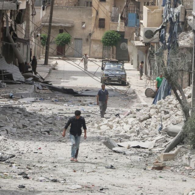 Бунтовници обстрелваха болница в Алепо (ВИДЕО)