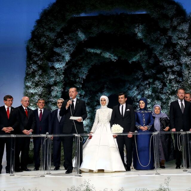Турция: „Сватбата на годината“ за президентската дъщеря