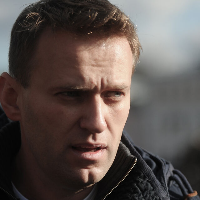 Биха Алексей Навални и сподвижниците му на летището в Анапа (ВИДЕО)