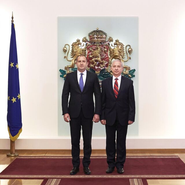 Президентът Румен Радев похвали служебния кабинет